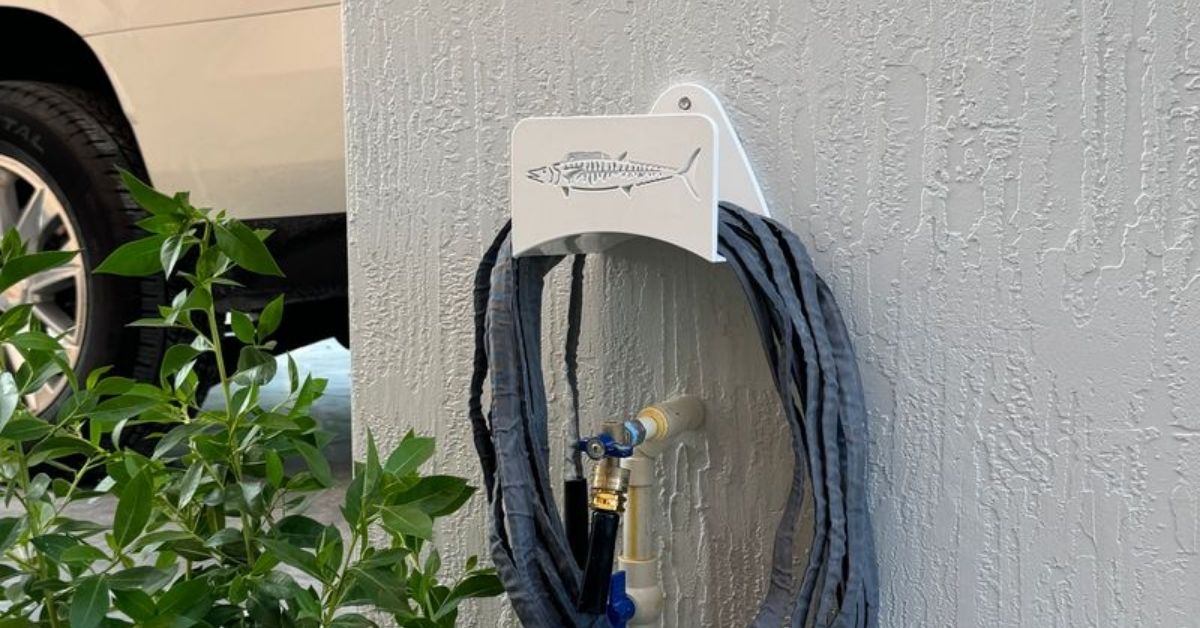 Hose Holder View 2 Mounts to Any Surface Hose Holder View 2 Mounts to Any Surface