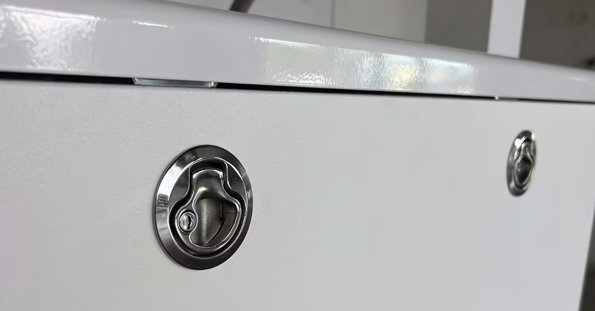 Sea Water Dock Cabinet View 4 Sea Water Dock Cabinet View 4