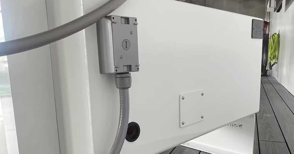 Sea Water Dock Cabinet View 6 Sea Water Dock Cabinet View 6